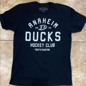 Anaheim Ducks Graphic Tee